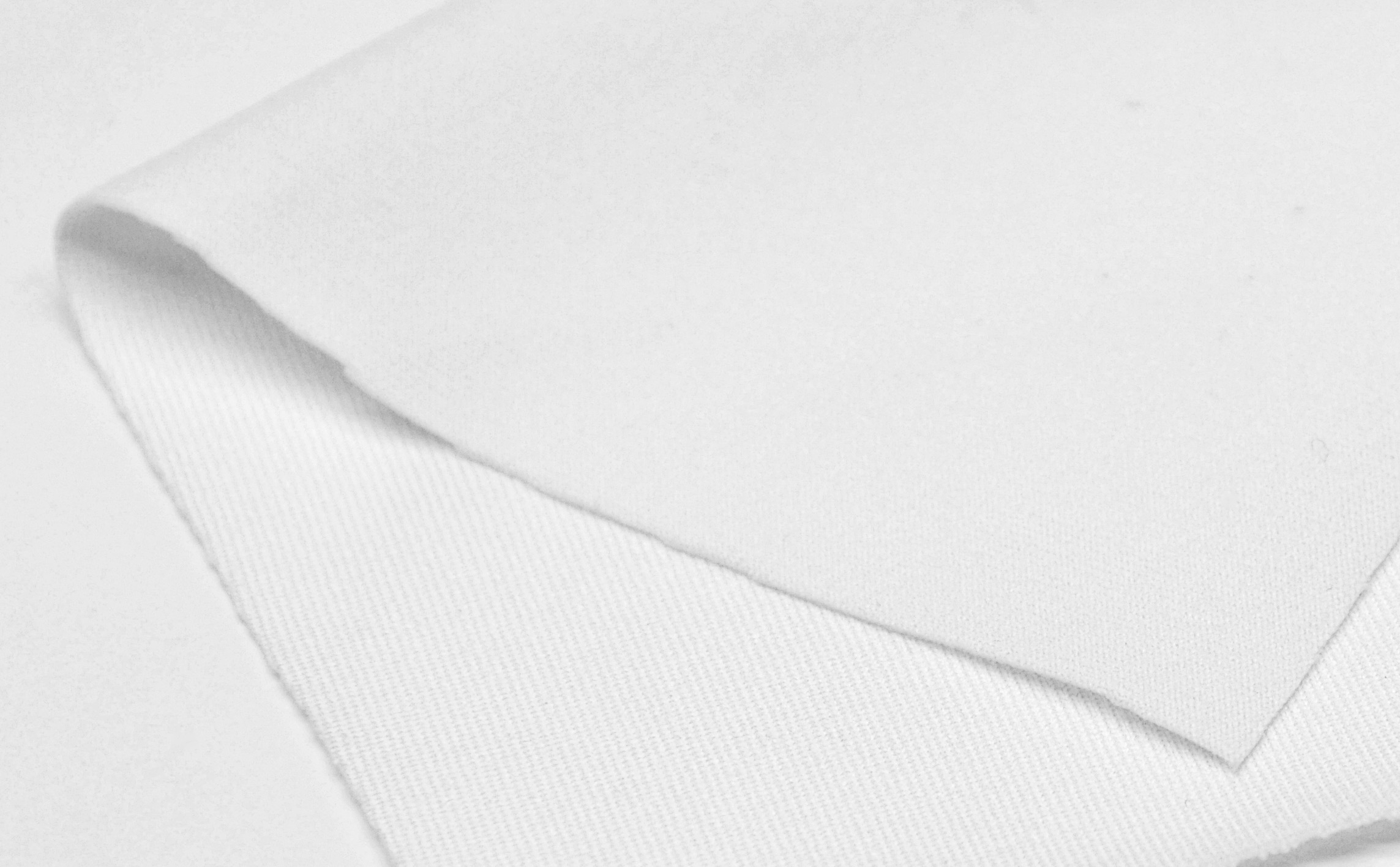 Materiál Razor